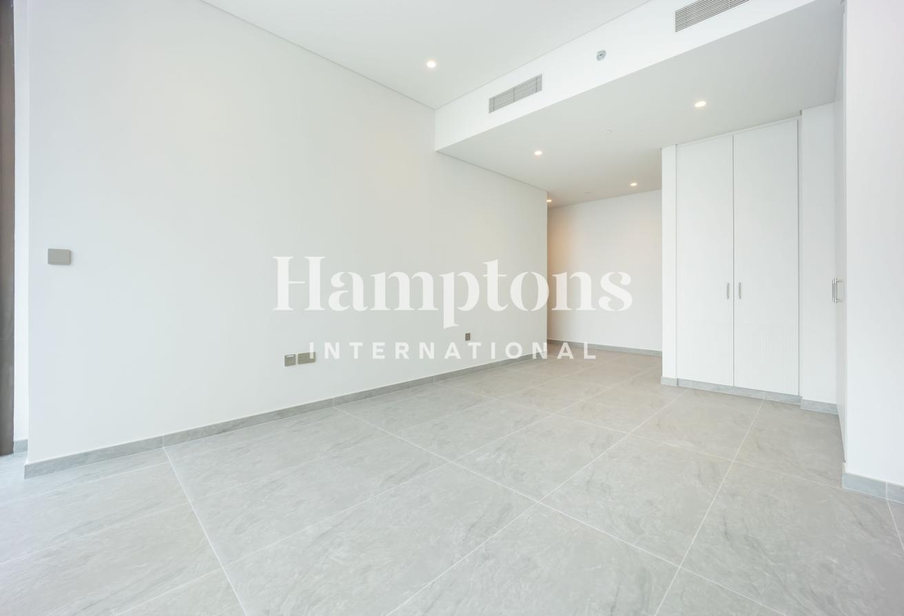 High Floor | Best Layout | Multiple Options photo 17
