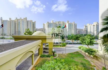 Apartment - 2 Bedrooms - 3 Bathrooms for rent in Al Habool - Shoreline Apartments - Palm Jumeirah - Dubai