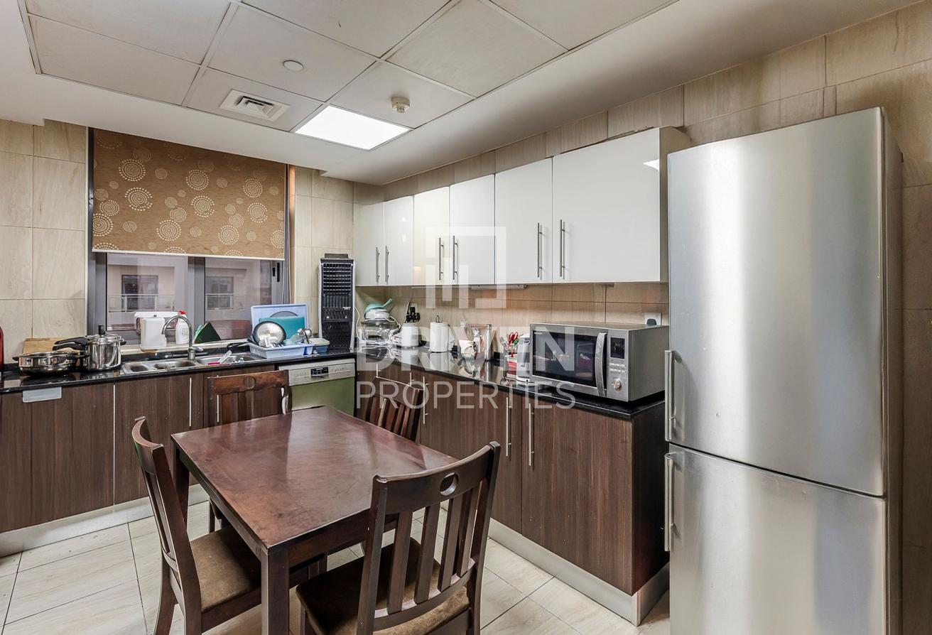 Chiller Free | Close to Metro | Large Layout photo 9