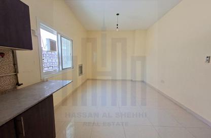 Apartment - Studio - 1 for rent in Muwailih Building - Muwaileh - Sharjah