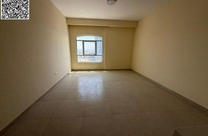 Apartment - 2 Bedrooms - 4 Bathrooms for rent in Cornish Tower - Al Rumaila - Ajman
