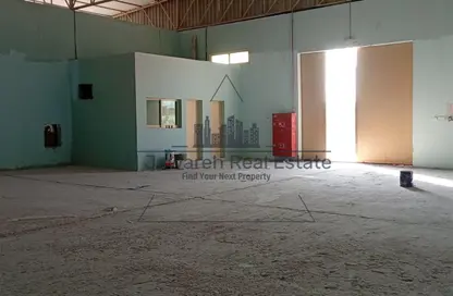 Warehouse - Studio - 2 Bathrooms for rent in Umm Dir - Umm Al Quwain