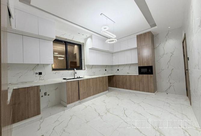 76172049 - صورة العقار 3