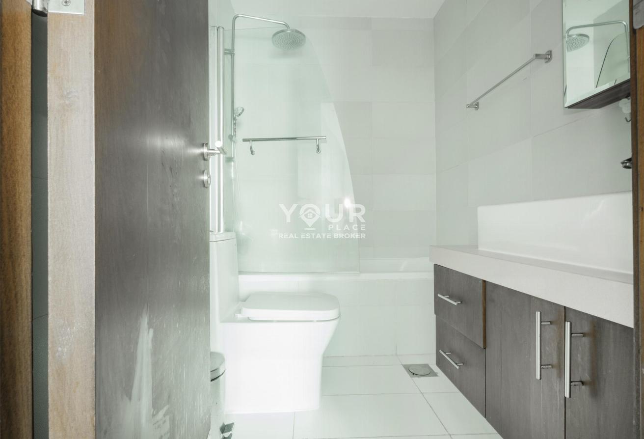 Chiller Free | Fully-Furnished | Canal View photo 14