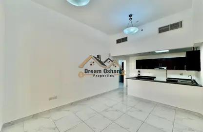 Apartment - 1 Bedroom - 2 Bathrooms for rent in The Pearl - Al Jaddaf - Dubai