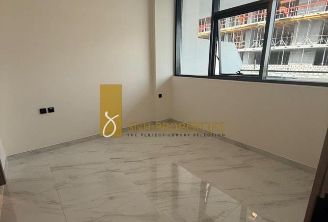 112750114 - Property Image 3
