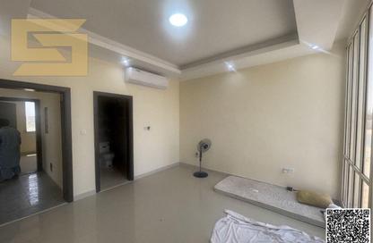 Townhouse - 3 Bedrooms - 5 Bathrooms for rent in Al Zaheya Gardens - Al Zahya - Ajman