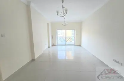 Apartment - 2 Bedrooms - 2 Bathrooms for rent in Muwaileh 29 Building - Muwaileh - Sharjah