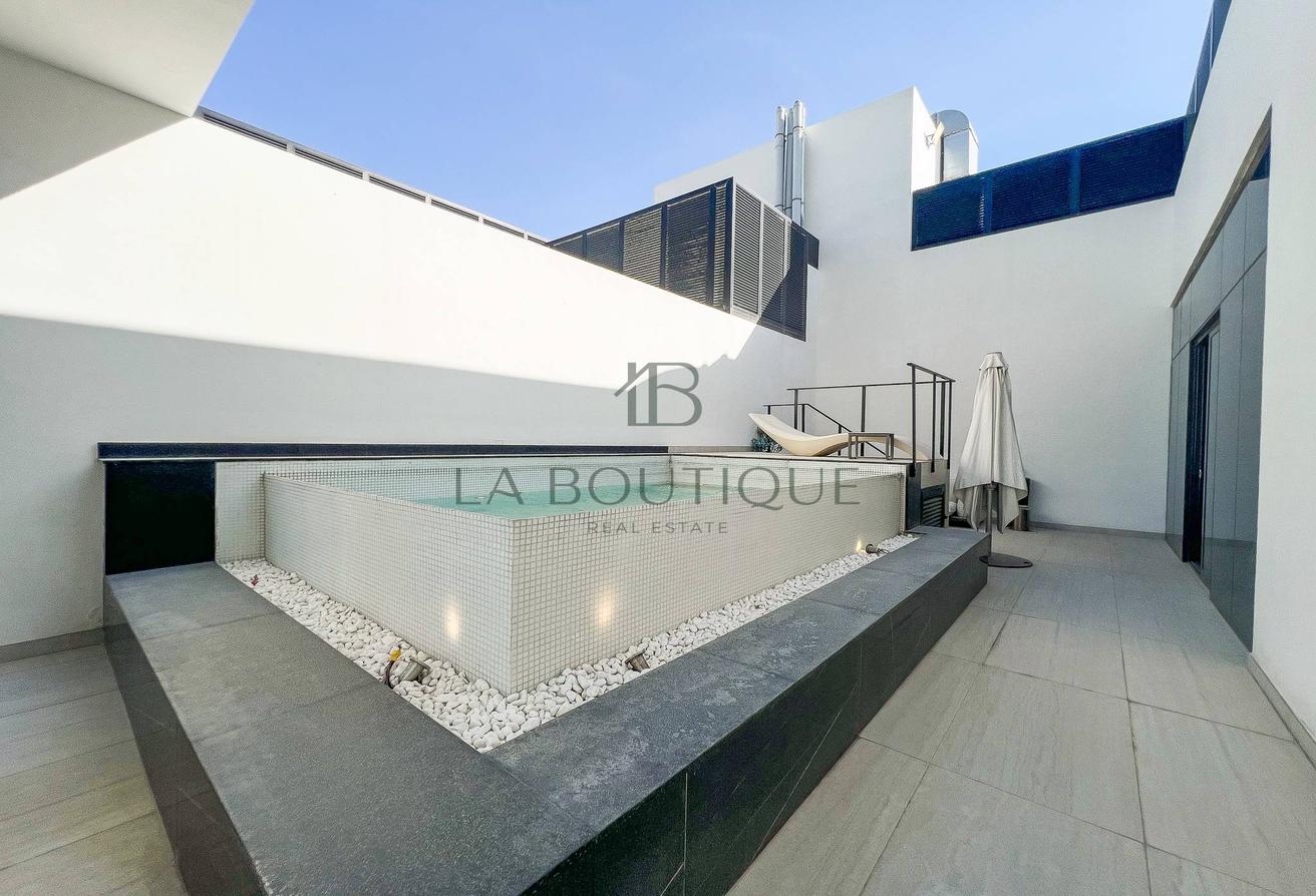 Top Floor | Exclusive | Fully Furnished photo 12