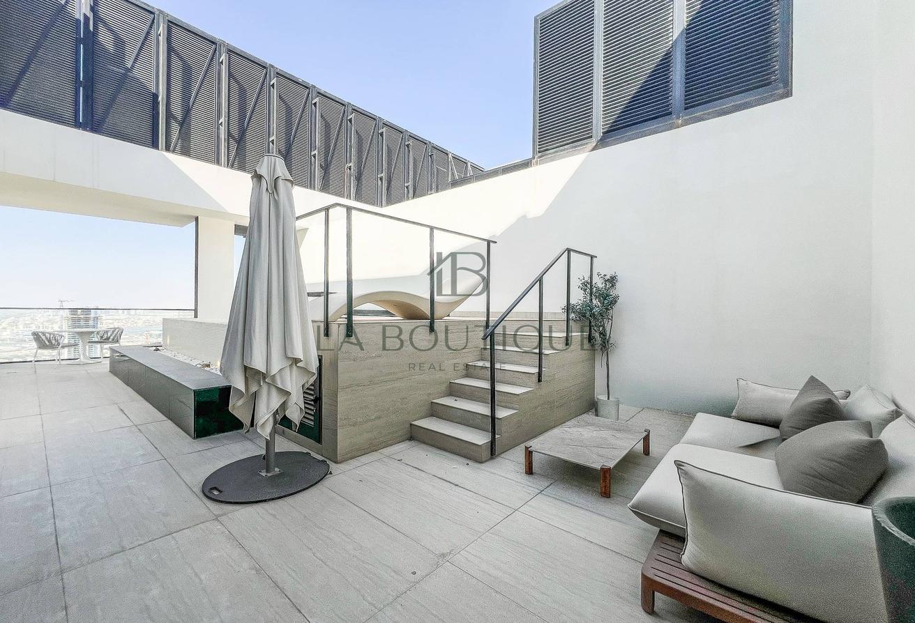 Top Floor | Exclusive | Fully Furnished photo 11