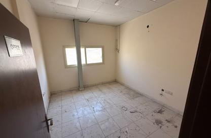Warehouse - Studio - 1 for rent in Industrial Area 5 - Sharjah Industrial Area - Sharjah