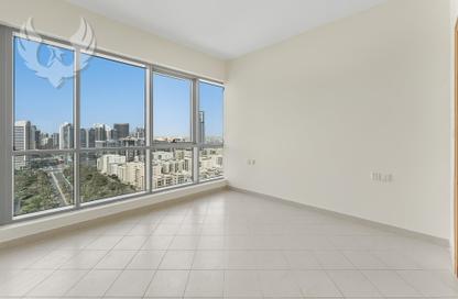 Apartment - 1 - 1 for sale in Golf Tower 3 - Golf Towers - The Views - Dubai Apartment - 1 - 1 for sale in Golf Tower 3 - Golf Towers - The Views - Dubai