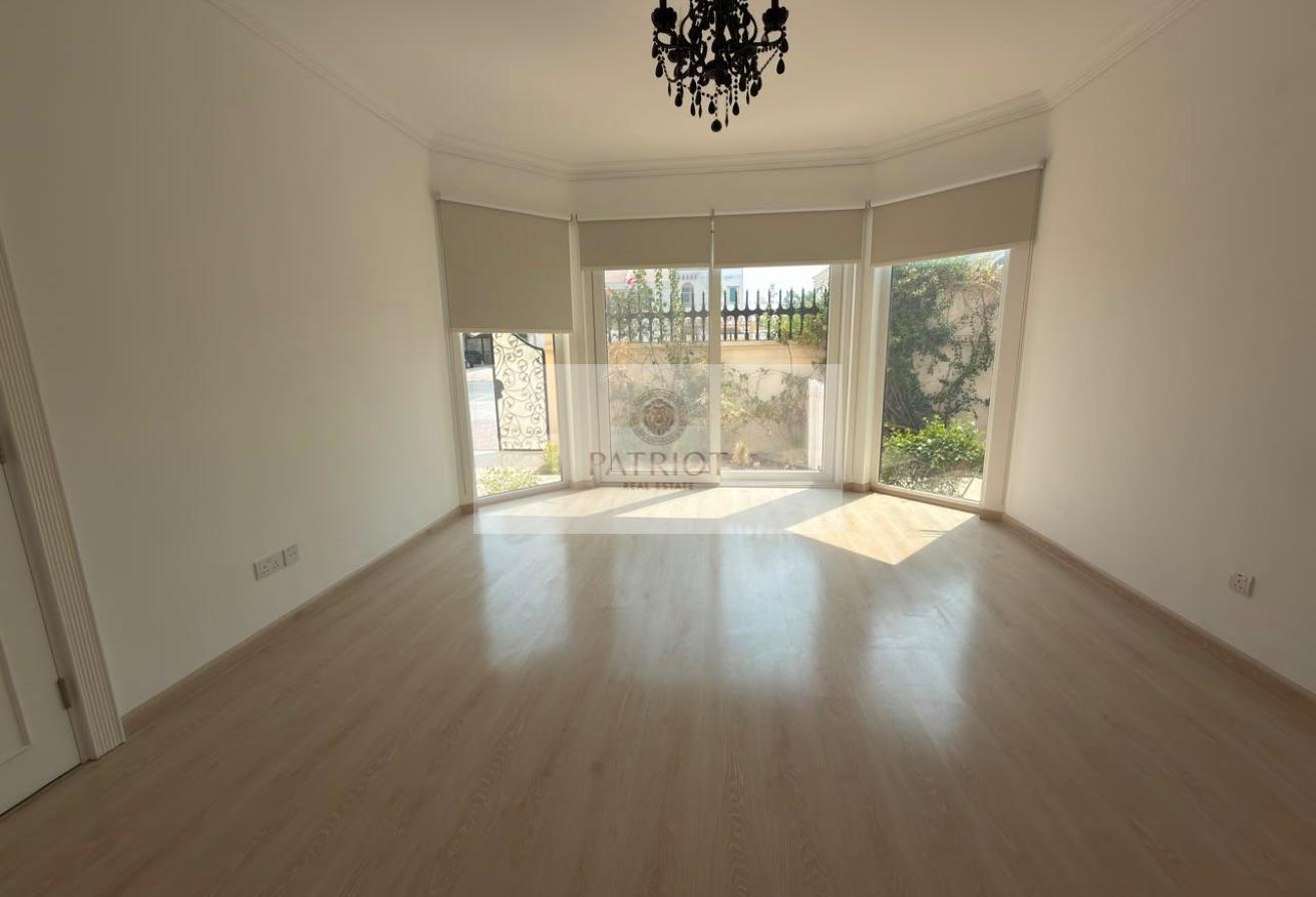 Luxury 5BR Villa | Private Pool & Garden | Al Safa photo 7