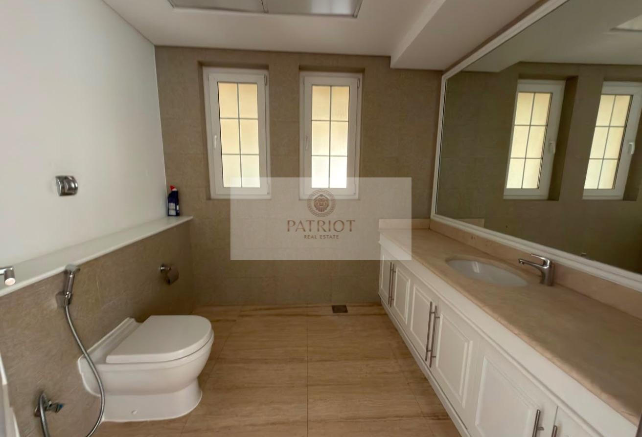 Luxury 5BR Villa | Private Pool & Garden | Al Safa photo 9