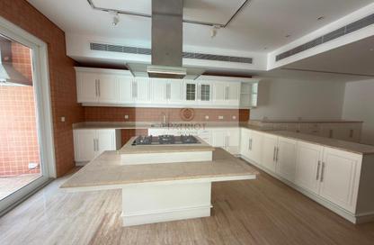 Villa - 5 Bedrooms - 6 Bathrooms for rent in Al Safa 2 - Al Safa - Dubai Villa - 5 Bedrooms - 6 Bathrooms for rent in Al Safa 2 - Al Safa - Dubai