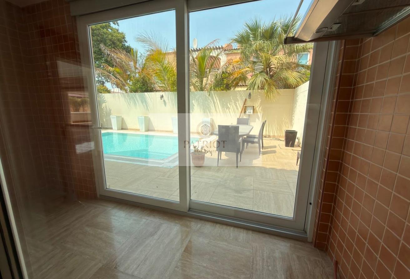 Luxury 5BR Villa | Private Pool & Garden | Al Safa photo 14