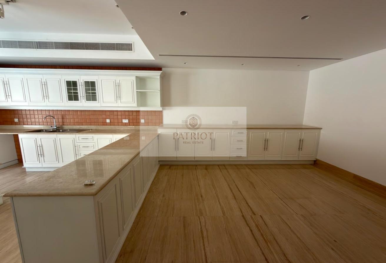 Luxury 5BR Villa | Private Pool & Garden | Al Safa photo 12