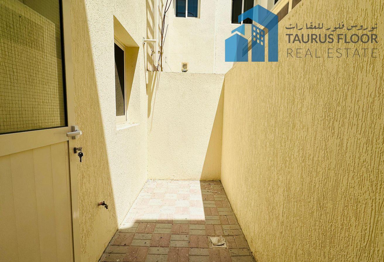 PET FRIENDLY 3BHK + MAID ROOM FMLY VILLA AVAILABLE photo 10