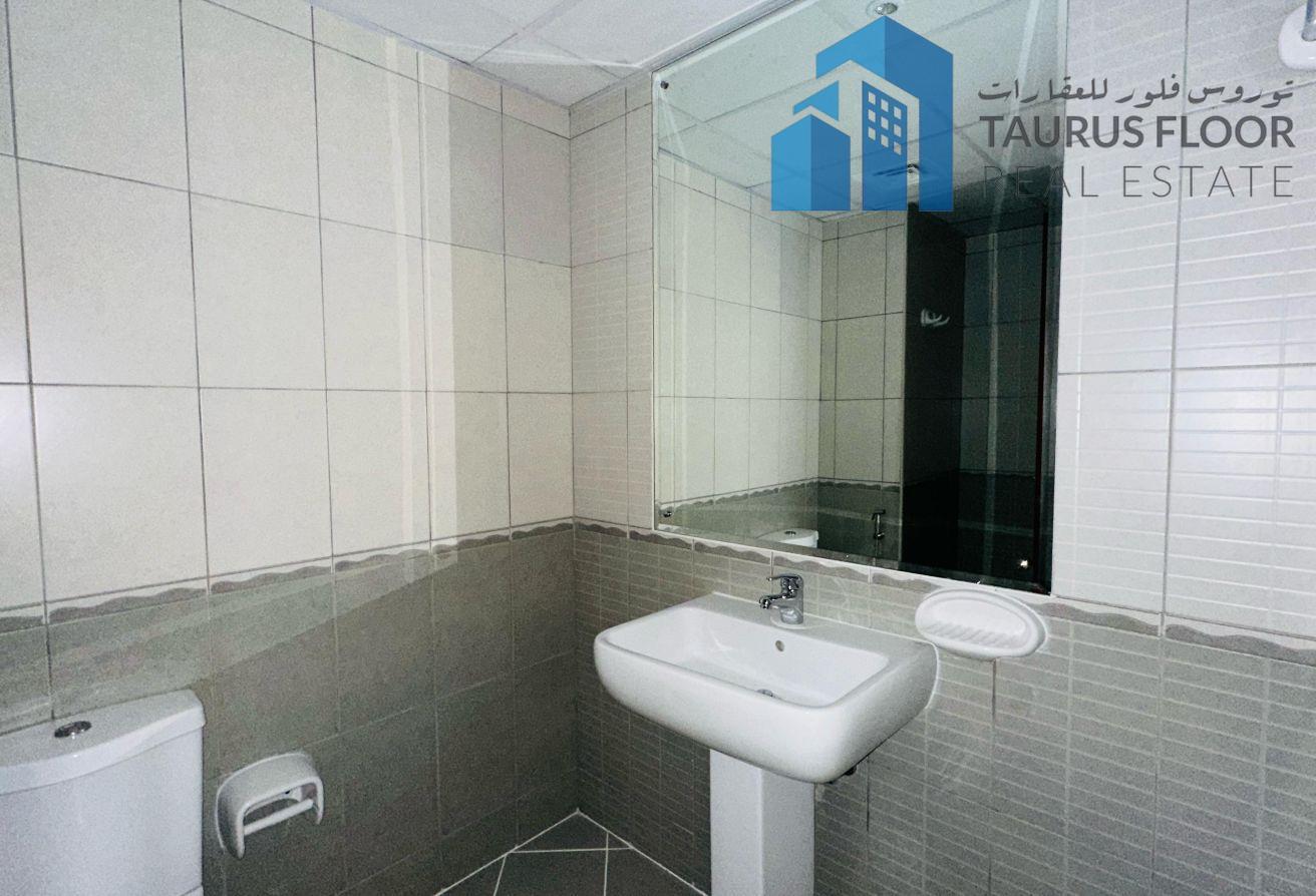 PET FRIENDLY 3BHK + MAID ROOM FMLY VILLA AVAILABLE photo 8