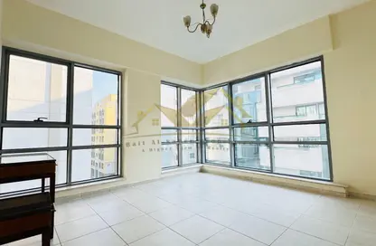 Apartment - 2 Bedrooms - 2 Bathrooms for rent in Mankhool Road - Bur Dubai - Dubai