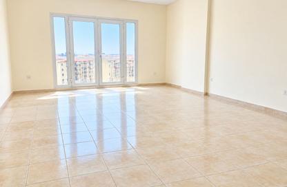 Apartment - 2 - 2 for rent in Building F03 - CBD (Central Business District) - International City - Dubai