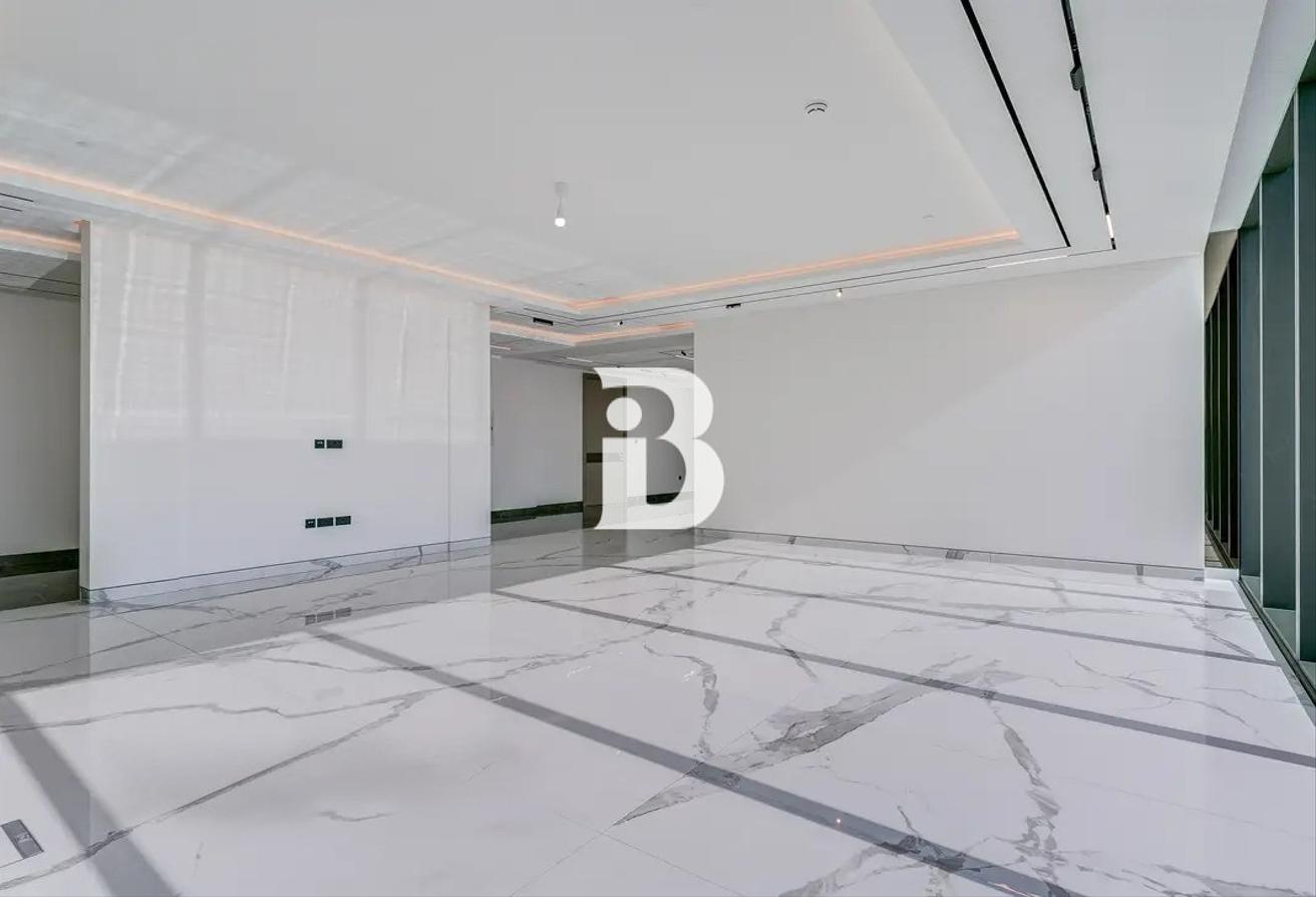 Low Floor | Vacant | Flagship Building photo 6