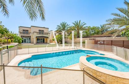 Villa - 4 Bedrooms - 5 Bathrooms for rent in Regional Large - Regional - Jumeirah Park - Dubai