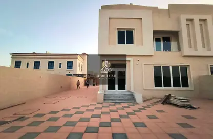 Villa - 3 Bedrooms - 5 Bathrooms for rent in Hoshi - Al Badie - Sharjah