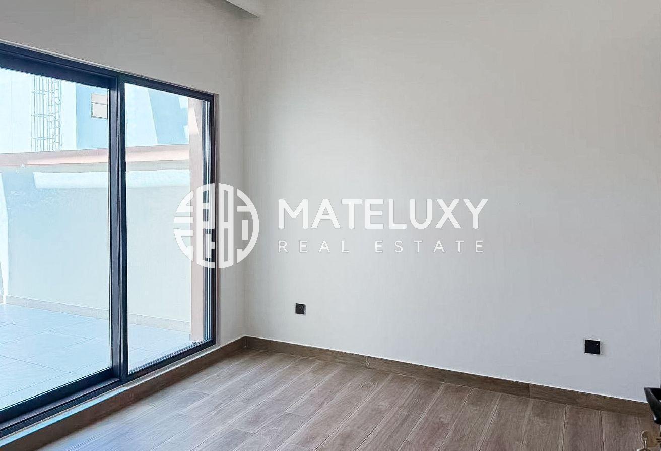 Brand New | Ready to Move In | Premium Villa photo 8