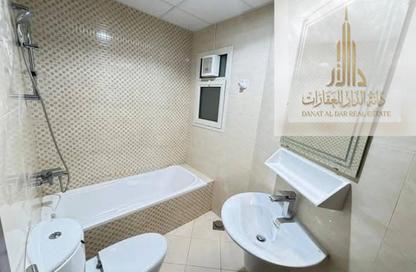 Apartment - 2 Bedrooms - 3 Bathrooms for rent in Al Rashidiya Towers - Al Rashidiya - Ajman Downtown - Ajman