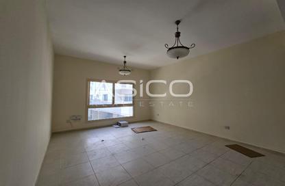 Apartment - 1 - 1 for rent in Al Hamriya - Bur Dubai - Dubai