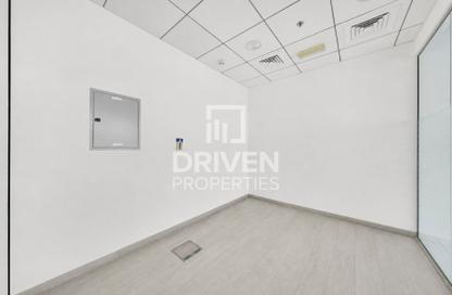 Office Space - Studio - 1 Bathroom for rent in The Burlington - Business Bay - Dubai