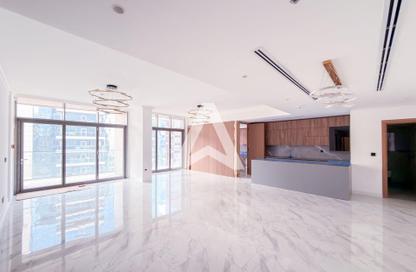 Apartment - 3 Bedrooms - 4 Bathrooms for rent in Royal Regency - Business Bay - Dubai