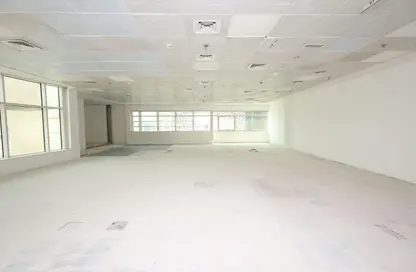 Office Space - Studio - 1 Bathroom for rent in Al Garhoud - Dubai