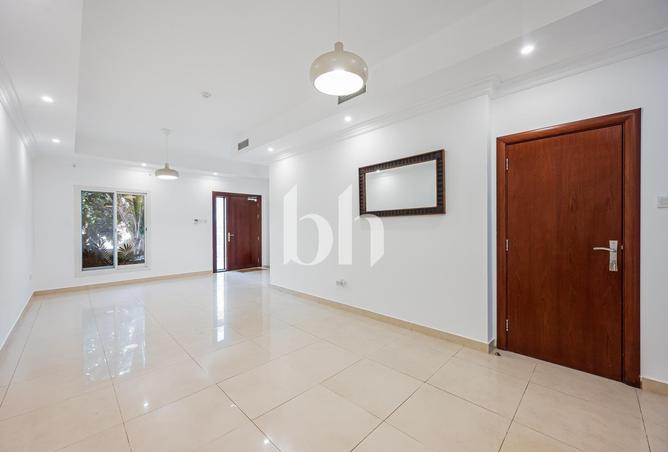 3-bed townhouse in Mirabella 7 — photo 3