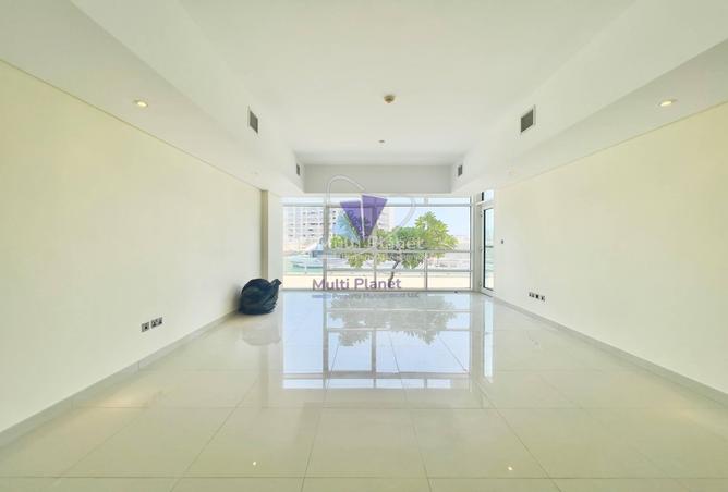 2BR Prime Water Front with Balcony , Ready to Move