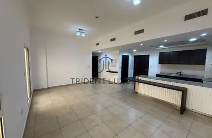 Apartment - 2 Bedrooms - 2 Bathrooms for sale in Al Ramth 45 - Al Ramth - Remraam - Dubai Land - Dubai Apartment - 2 Bedrooms - 2 Bathrooms for sale in Al Ramth 45 - Al Ramth - Remraam - Dubai Land - Dubai