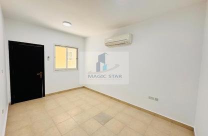 Apartment - Studio - 1 Bathroom for rent in Shakhbout City - Abu Dhabi Apartment - Studio - 1 Bathroom for rent in Shakhbout City - Abu Dhabi