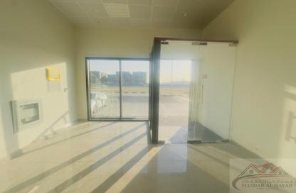 Shop - Studio - 1 Bathroom for rent in Muwaileh 29 Building - Muwaileh - Sharjah
