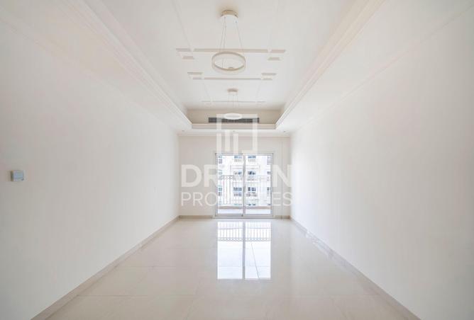 54001706 - Property Image 3