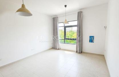 Apartment - 2 Bedrooms - 2 Bathrooms for rent in Al Nakheel 4 - Al Nakheel - Greens - Dubai