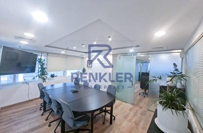 Office Space - Studio - 2 Bathrooms for rent in One Lake Plaza - JLT Cluster T - Jumeirah Lake Towers - Dubai