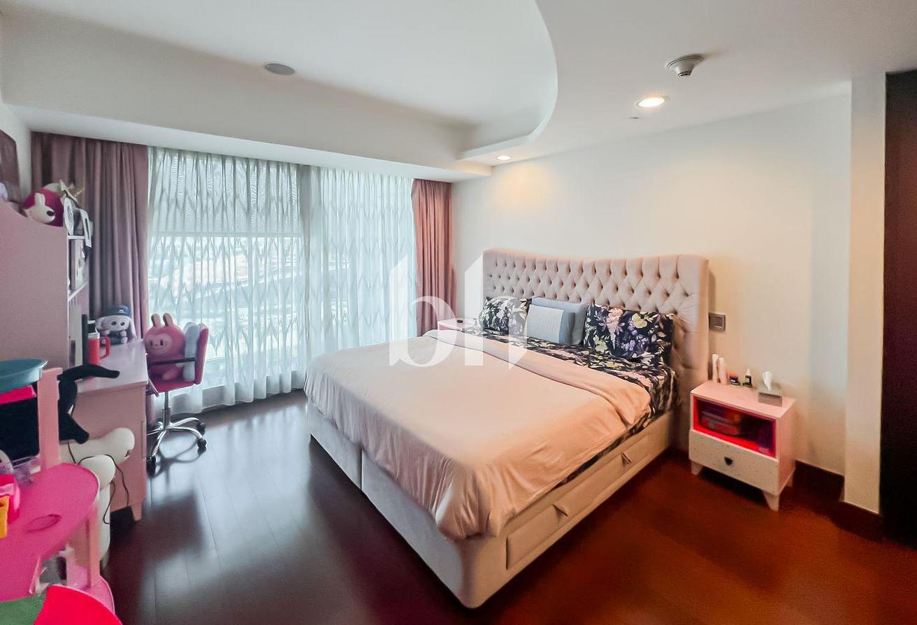 Spacious Duplex 2BR | Unfurnished | Frame View photo 9