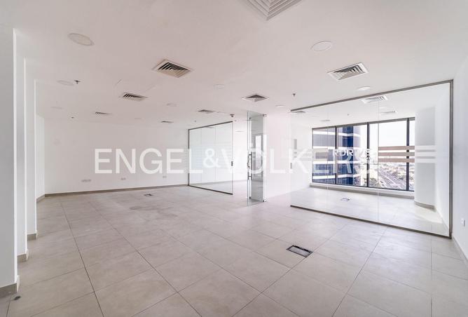 74618549 - Property Image 2