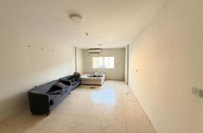 Apartment - Studio - 1 Bathroom for rent in Al Majaz 2 - Al Majaz - Sharjah