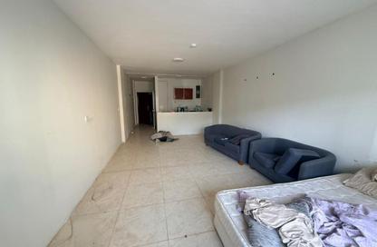 Apartment - Studio - 1 Bathroom for rent in Al Majaz 2 - Al Majaz - Sharjah