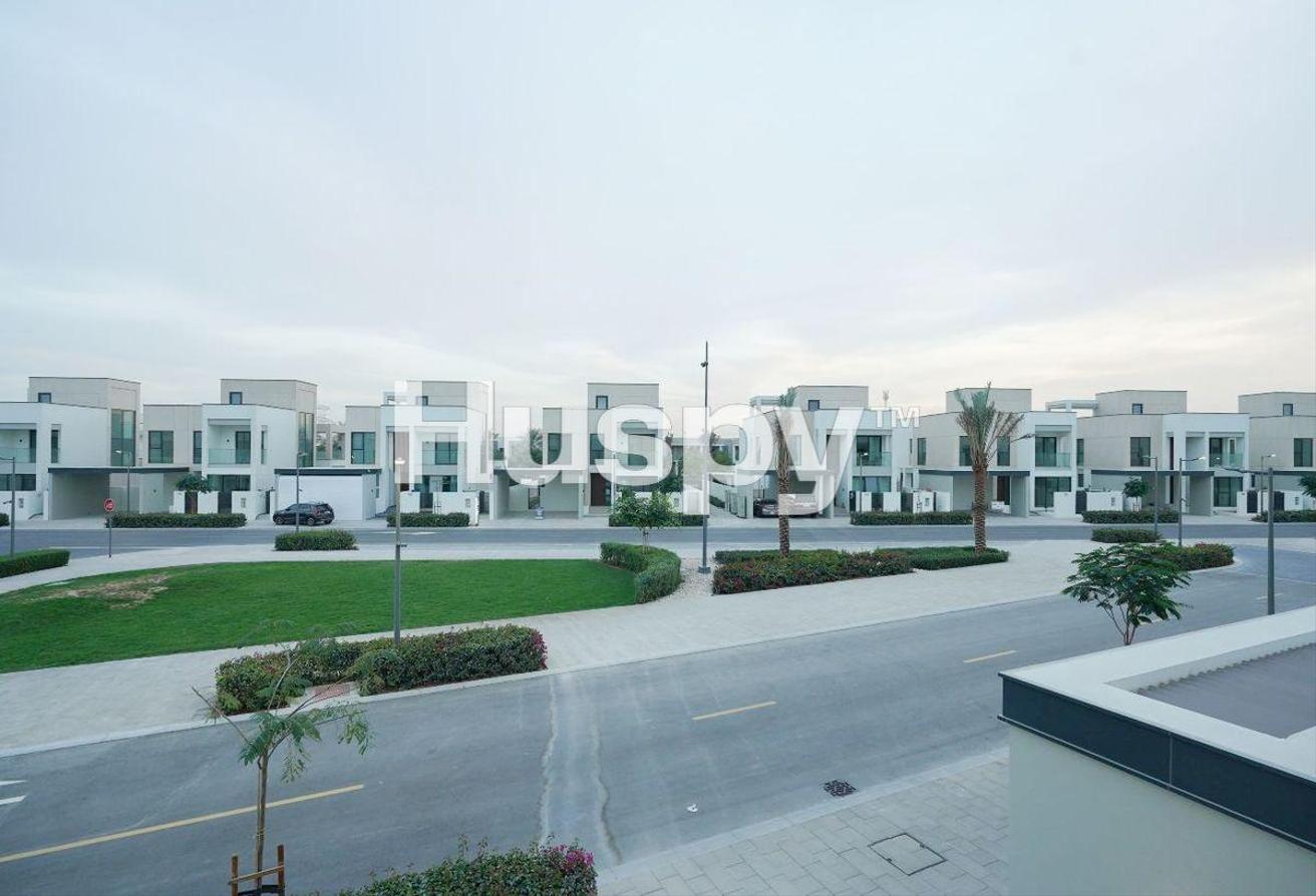 Keys in Hand | Brand New | Park Facing photo 24