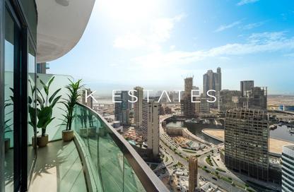 Apartment - 1 Bedroom - 2 Bathrooms for sale in Upper Crest - Downtown Dubai - Dubai