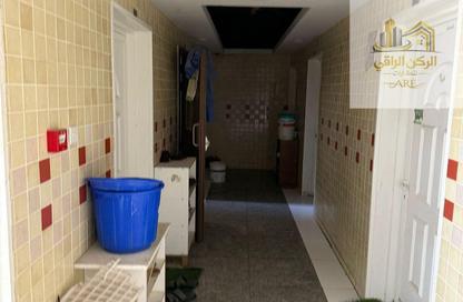 Labor Camp - Studio - 7+ Bathrooms for sale in Al Jlail - Al Sajaa - Sharjah
