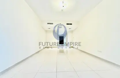 شقة - 2 غرف نوم - 3 حمامات للايجار في برج دوجا - شارع الشيخ زايد - دبي